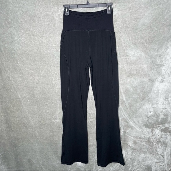 Old Navy Maternity Black Flare Activewear Pants Over-Belly Wide Leg M - Picture 3 of 8